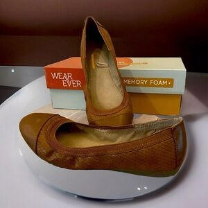 Wear. Ever. Adrianna MEMORY FOAM Flats Slip-On Shoes Women’s Size 7.5 M